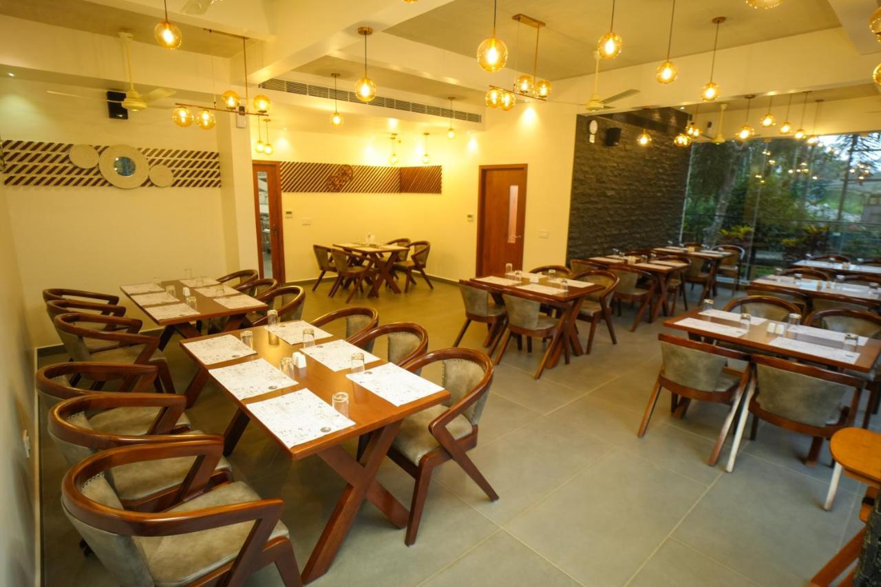 מלון Mundakāyam Royalton Residency מראה חיצוני תמונה