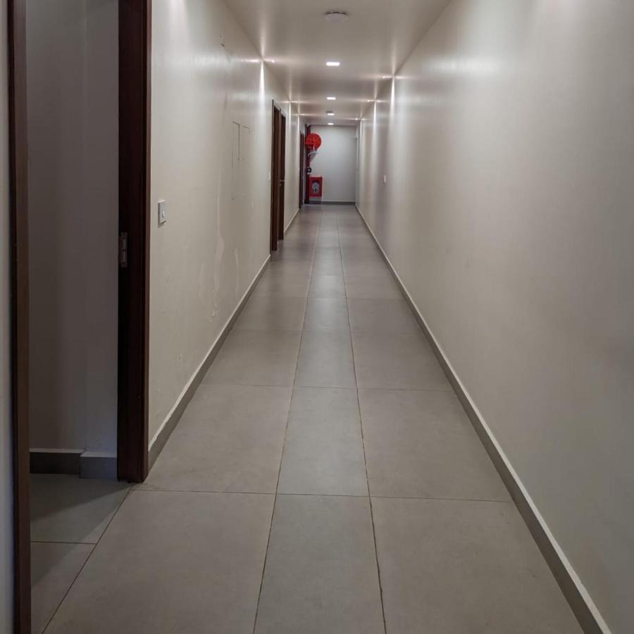 מלון Mundakāyam Royalton Residency מראה חיצוני תמונה